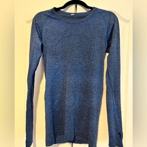 Lululemon Swiftly Tech Long Sleeve Blue. Size 8